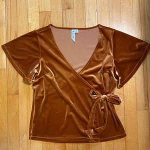 Rust colour wrap top